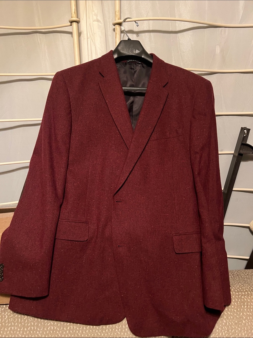 Tommy Hilfiger Men's Burgundy Sport Coat with Notch Lapel